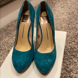 Dolce Vita Teal Suede pumps